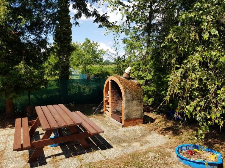 Tóparti Vendégház - Lipót, Magyarország Extérieur photo